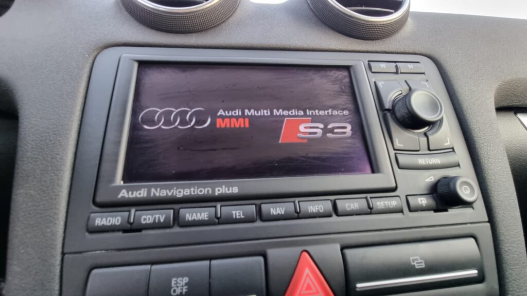 Audi A 3 S LINE PLUS AUTOMATIC-XENON-NAVI-PIELE-BOSE